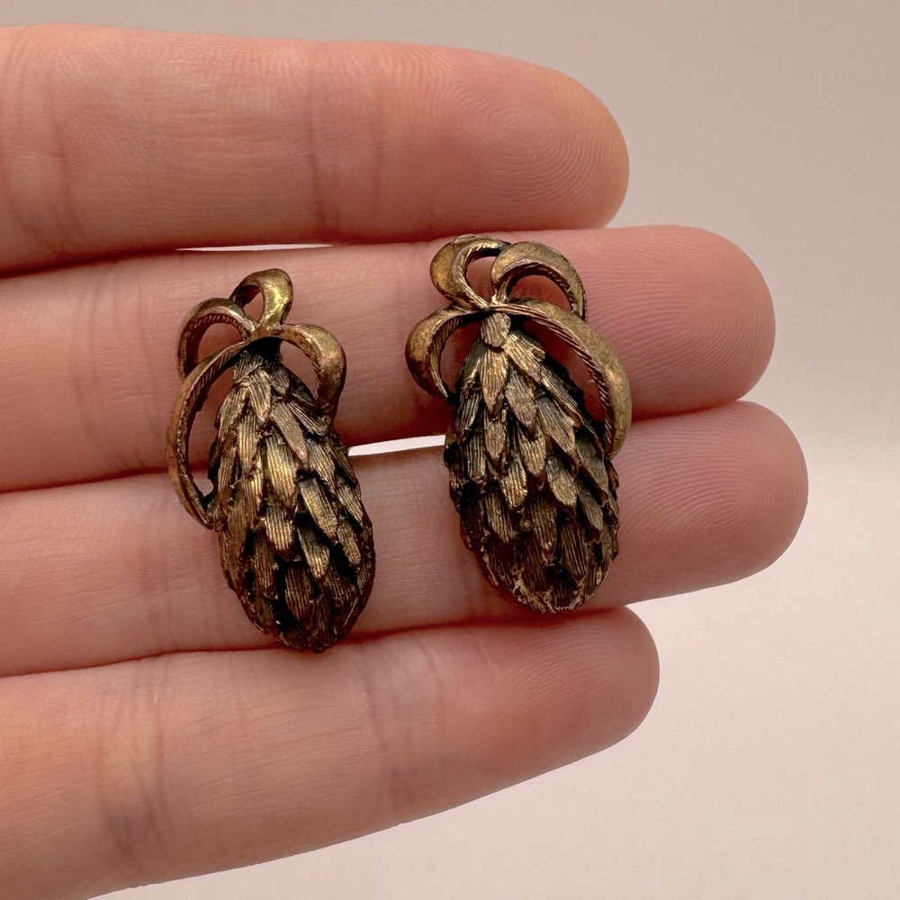VINTAGE Gold-Tone Pineapple Earrings